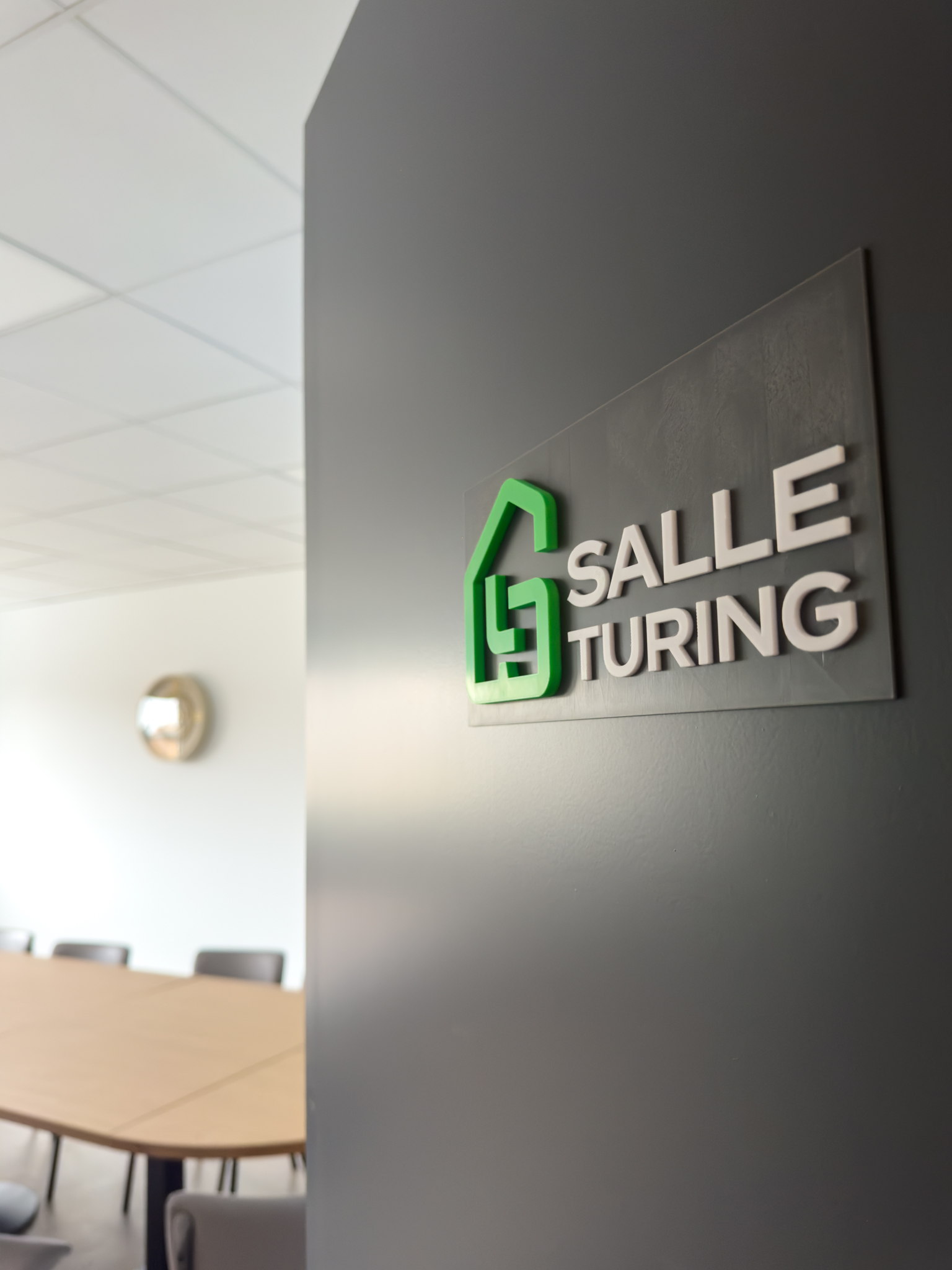 Entrée salle Turing Val Domicile